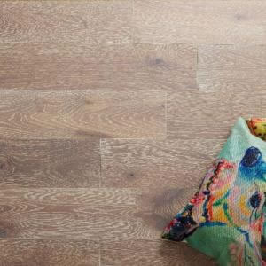 Artisan Flooring UK Smoked/Limed/Lacquered Traditional 18/4 French Oak - Flooring Product image