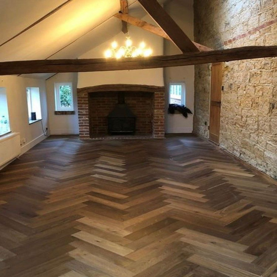 Artisan Flooring UK Eastbury Smoked/UV Oiled Multi-Ply Oak